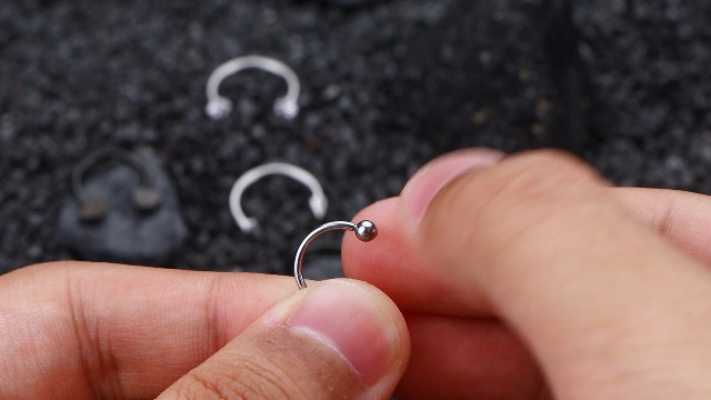 16g Septum Rings for Women Men, Implant Grade G23 Titanium Septum Ring, Internally Threaded Horseshoe Hoop Helix Daith Cartilage Tragus Earrings, Circular Barbell Piercing Jewelry for Eyebrow Lip Nipple Piercing Jewelry