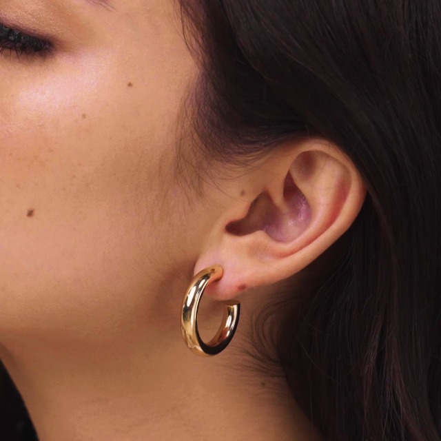 PAVOI 14K Gold Plated Lightweight Chunky Open Hoops for Women | Trendy Gold Hoop Earrings