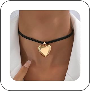 Boho Heart Velvet Choker Necklace Black Velvet Suede Necklace Choker Gold Love Heart Pendant Necklace Gothic Black Velvet Ribbon Necklace Chain Jewelry for Women and Girls