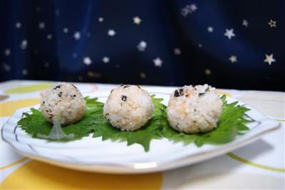 金枪鱼海苔饭团怎么做