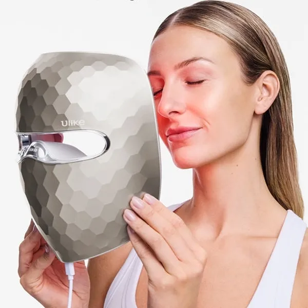 how to clean red light therapy mask