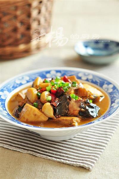 鯰魚燉豆腐的制作方法和配料