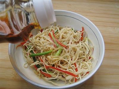 涼拌千張的做法