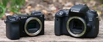 Exploring Photography Tech: The Advantages of a Mirrorless Camera