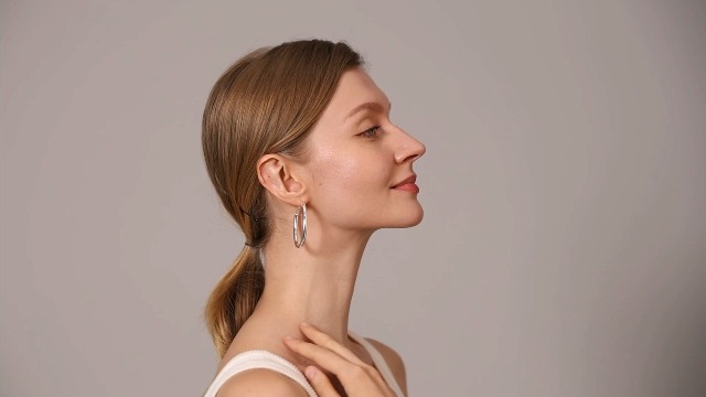 PRETOLE 925 Sterling Silver Hoop Earrings, Thick Oval Chunky Silver Hoop Earrings Hollow Tube Thick Silver Hoop Earrings Hypoallergenic Lightweight Large Silver Chunky Hoop Earrings for Women 30-50MM