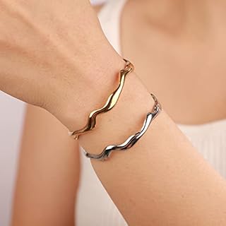 Kercisbeauty 2pcs Statement Hammered Stainless Steel Bracelet Set Silver Gold Open Cuff Bangle Daily Jewelry for Women Girls