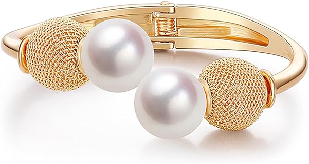 Gold Cuff Pearl Bracelet for Women Dainty Pearls Bracelet Simple Delicate Thin Cuff Bangle Irregular Pearl Bracelet Trendy Personality Pearl Statement Jewelry for Women Girls