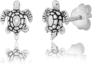 AeraVida Charming Ocean Traveler Majestic Sea Turtle .925 Sterling Silver Stud Earrings | Cute Sea Animal Earrings | Summer Accessories for Women | Gift for Special Day