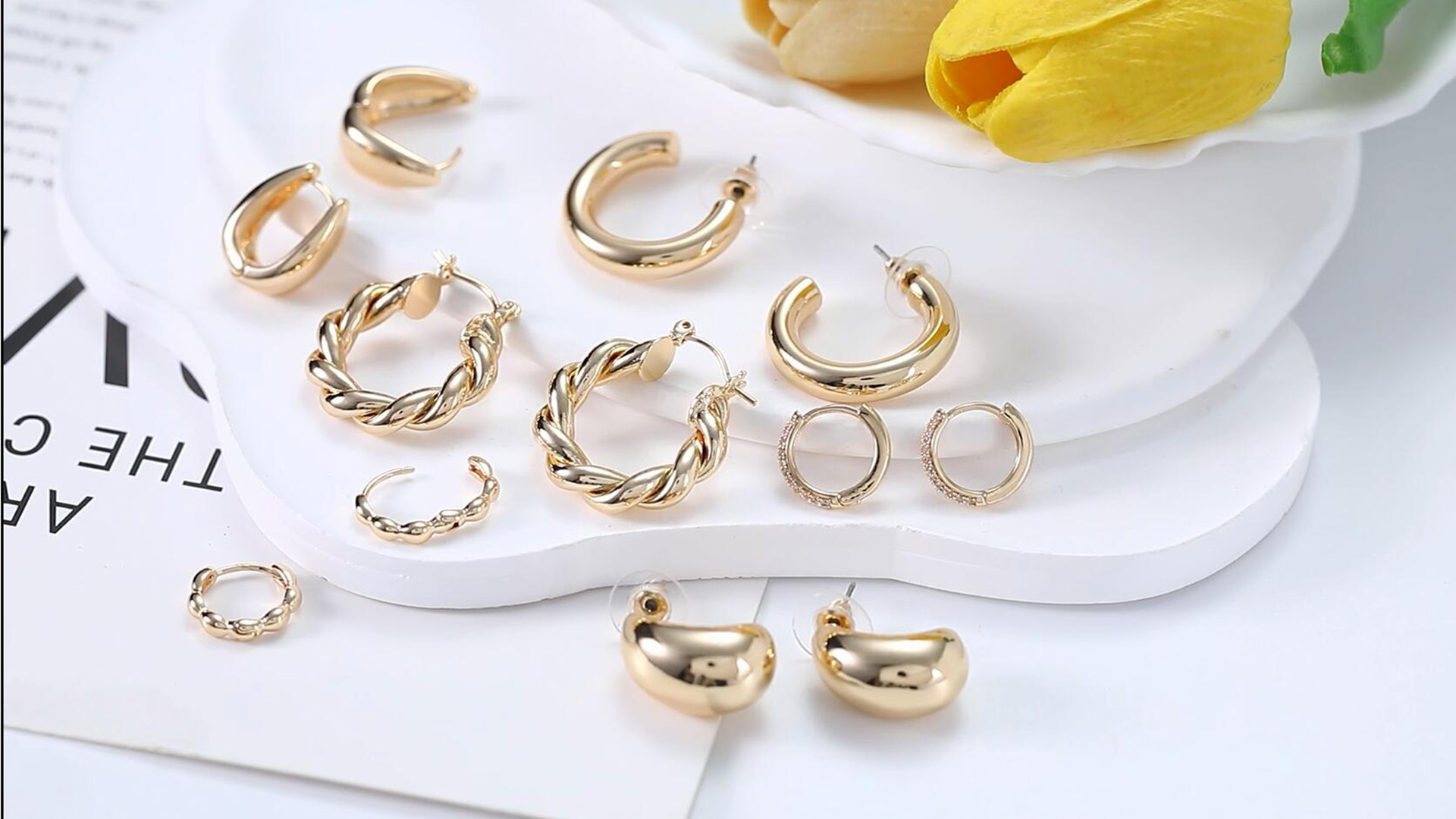 6 Pairs Gold Hoop Earrings for Women, 14K Gold Plated Chunky Huggie Hoop Earrings Set Hypoallergenic, Lightweight Twisted Open Hoops Jewelry for Christmas/Birthday Gifts.