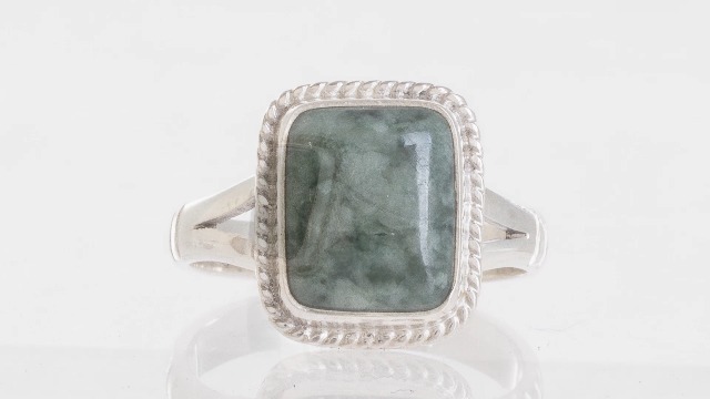 NOVICA Artisan Handmade Jade Cocktail Ring .925 Sterling Silver Single Stone Guatemala Hemlock Desert Sage 'Life Divine'
