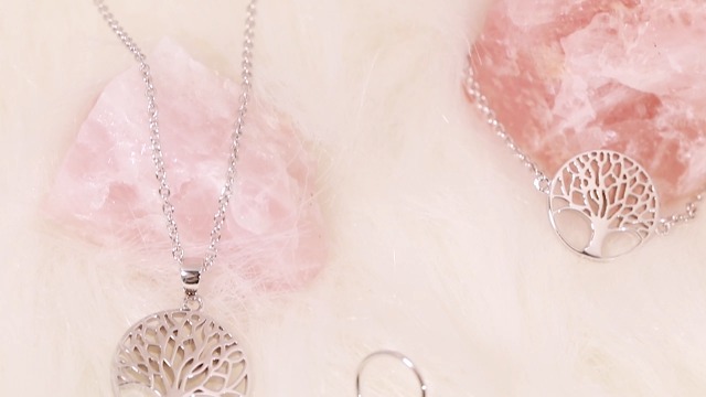 Sterling Silver Necklace for Women Family Tree of Life Pendant Necklace Dainty Jewelry Anniversary Birthday Gifts for Women Girls Mom Grandma Wife Daughter Her Yourself, 16"+2"