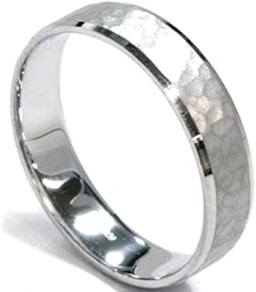 Pompeii3 Men's 5mm Magnetized Wedding Band in White Gold with Hammered Shape Design