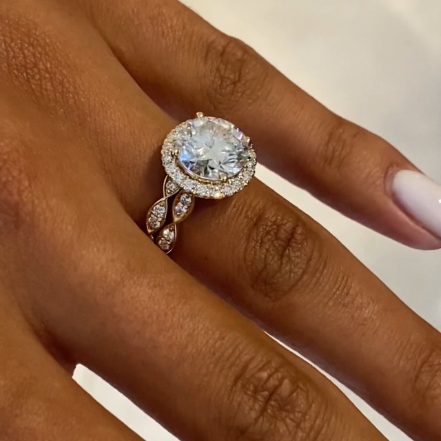 3/4 Carat Lab Grown Diamond and 3 Carat Moissanite Wedding Band Ring Set for Women in 14k White or Yellow Gold Anniversary Promise Ring