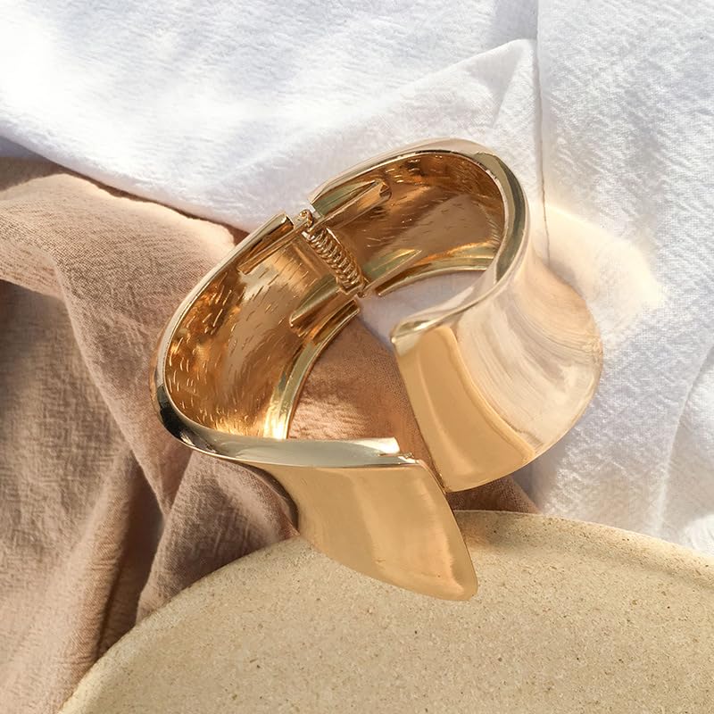 Gold Cuff Bangle Bracelets For Women 18K Gold Bangle Bracelets Open Wide Chunky Gold Bracelet Irregular Minimalist Bangle for Girl