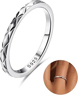 Milacolato 18 Karat Weißgold Verlobungs- und Versprechensring für Damen und Mädchen, mit 1,5mm geometrischer Diamantschnittoberfläche, größenverstellbar von 52-65, ideal als Geschenk