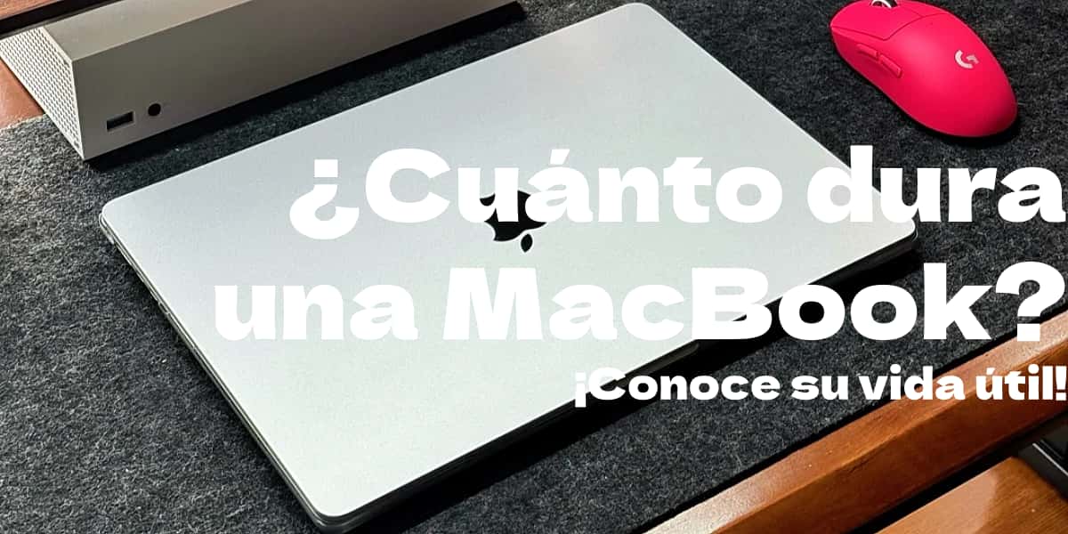 Un MacBook cerrado sobre un escritorio de oficina moderno; la vida útil de un MacBook