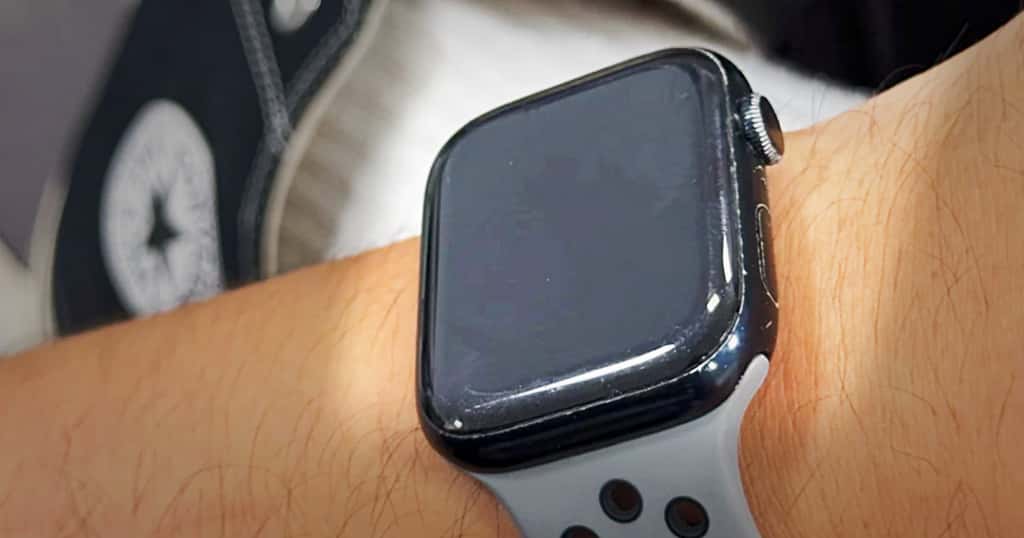 Használt Apple Watch karcolásokkal – az óra elhasználódásának és öregedésének jelei
