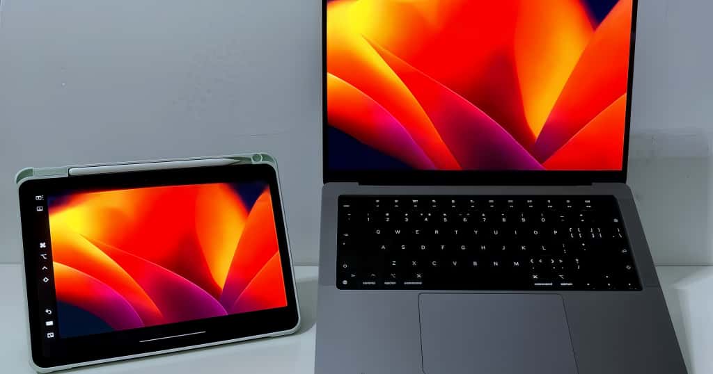 Conectar un MacBook a un iPad demuestra la configuración multitarea avanzada de macOS