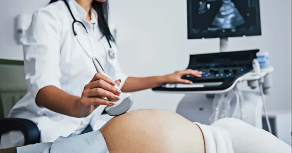 Ultraschallmessung während einer Schwangerschaftsuntersuchung