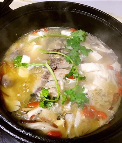 豆腐炖鲫鱼的制作方法