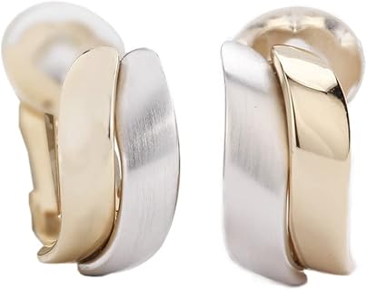 Boucles d'oreilles à clip Chanel en doré 22 carats ou platine, confort exceptionnel et faciles à porter, idéal pour femmes aux oreilles non percées. Taille : 18 x 9 mm, seulement 4 g