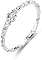 Women's Alloy Star Cuff Bracelet with Box Chain Design, Star-Moon Chunky Gold Cuff Bangle for A Radiant Look