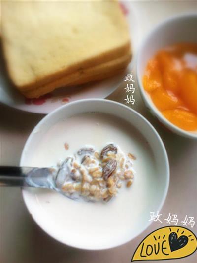 牛奶燕麥粥的制作方法