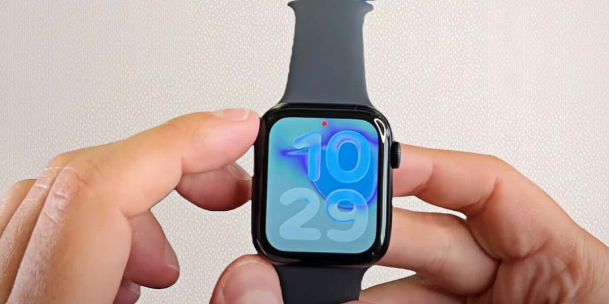 What Does the Red Dot on Apple Watch Mean? And How to Turn It Off