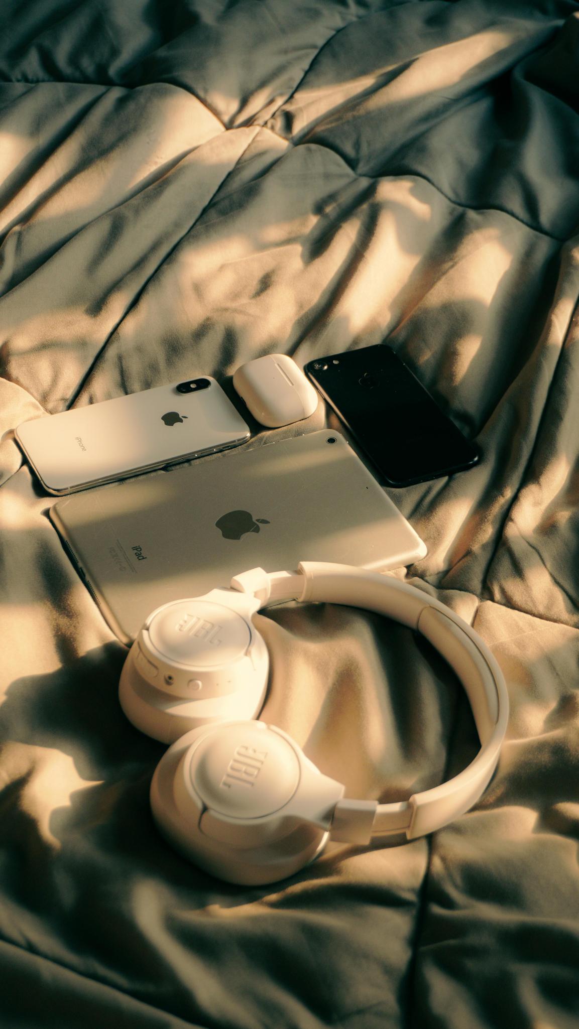 Miért nem töltődik az egyik AirPods-om?